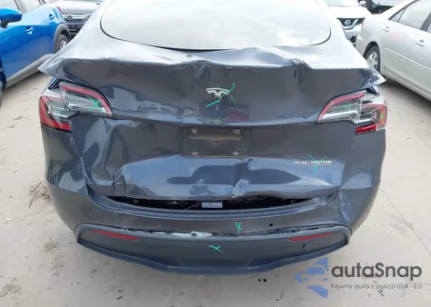 2022 Tesla Model Y Performance Dual Motor All-Wheel Drive z USA, uszkodzony, nr VIN 7SAYGDEF1NF375183